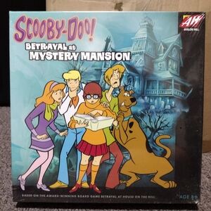 Avalon Hill Scooby-Doo! Betrayal at Mystery Mansion Board Game